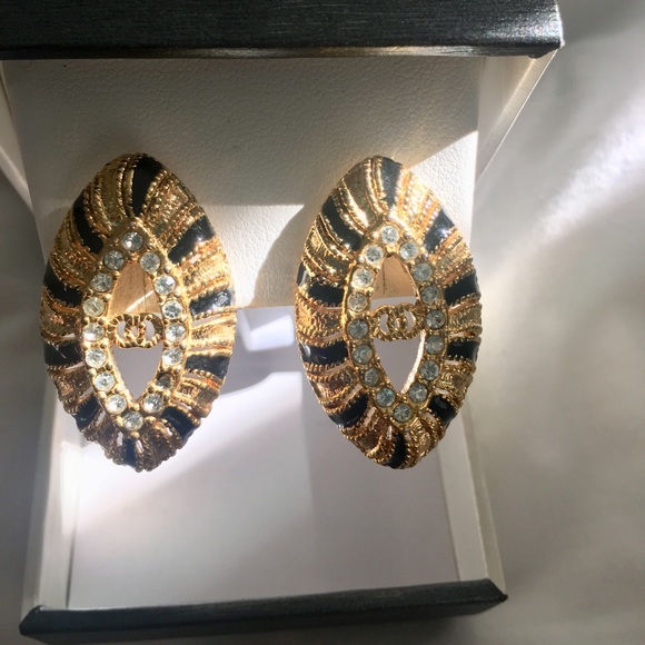 Black & Gold earrings - Picture 2 of 6